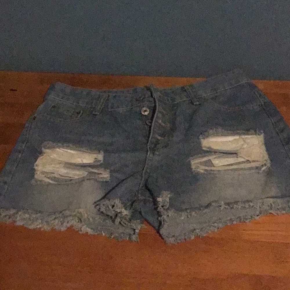 Item7 New Denim Shorts